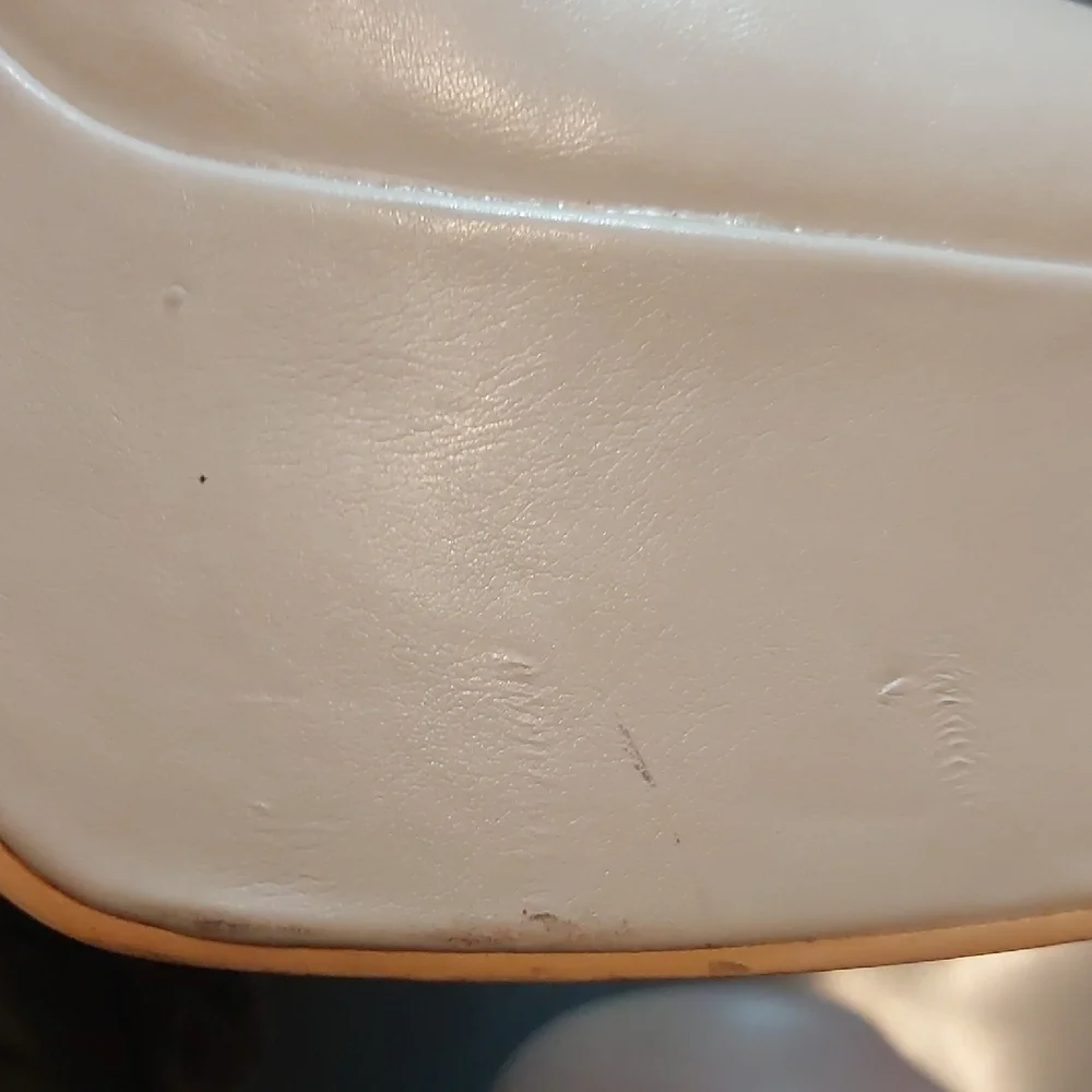 Chic White Platform Heeled Boots - Picture 13 of 16